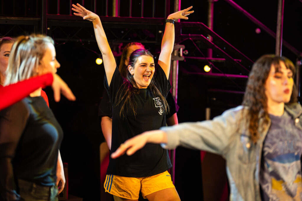 Home amm footloose 192